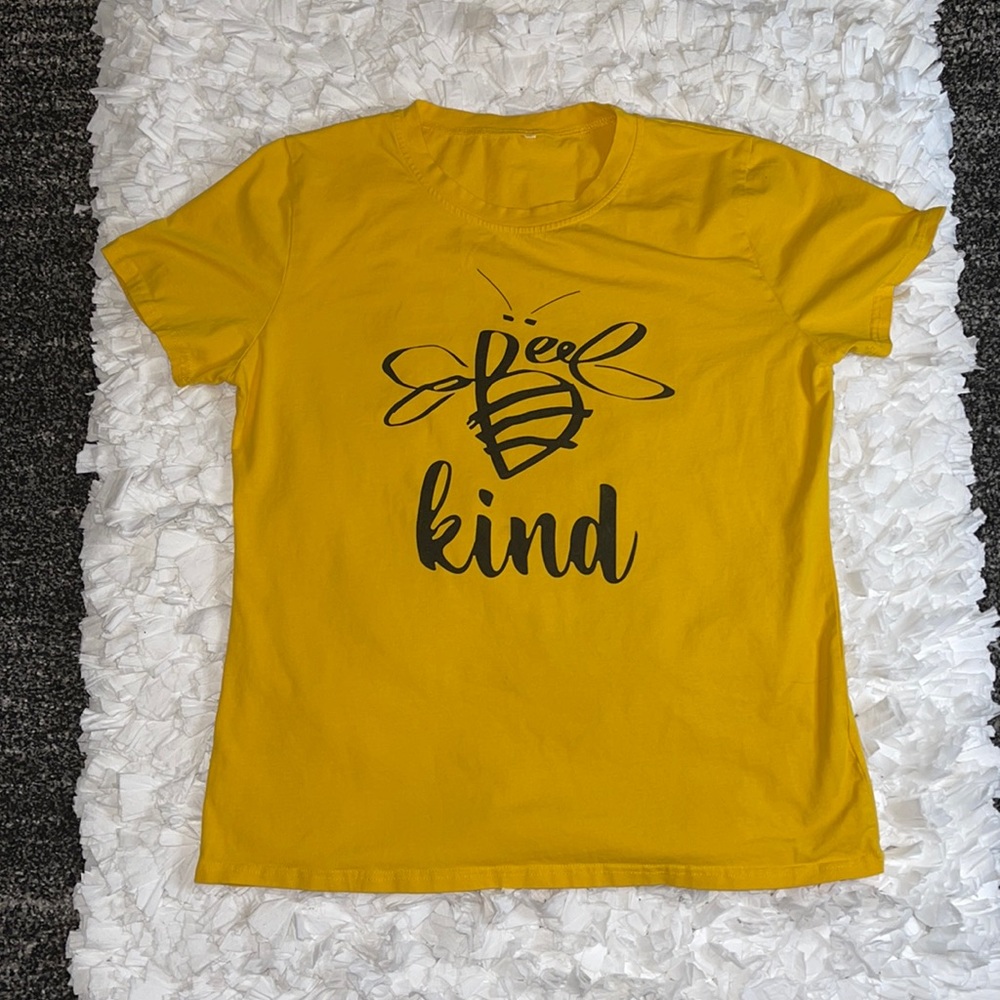 Bee Kind Women’s T-Shirt 🐝